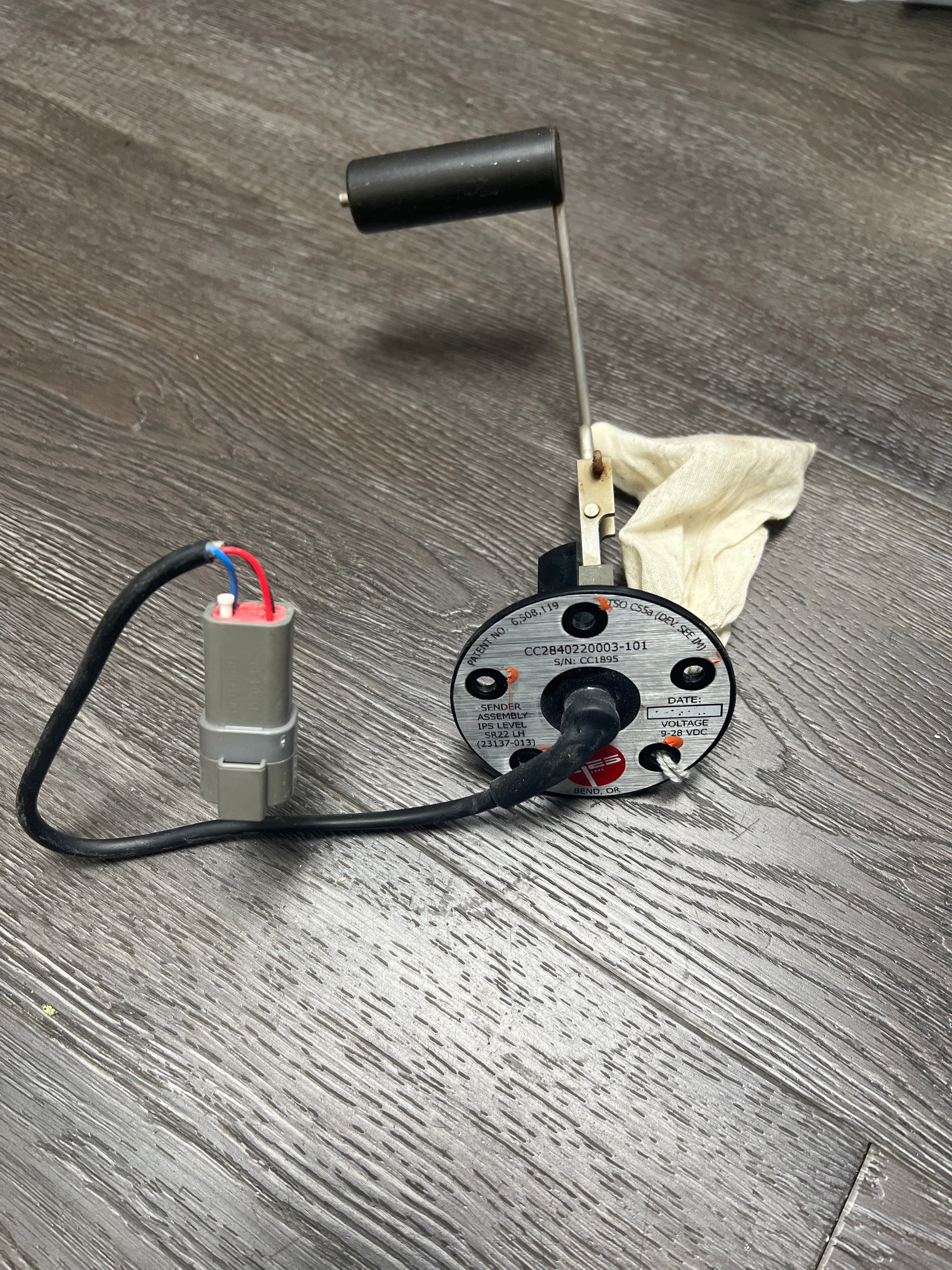 Fuel Level Sensor 23137-013