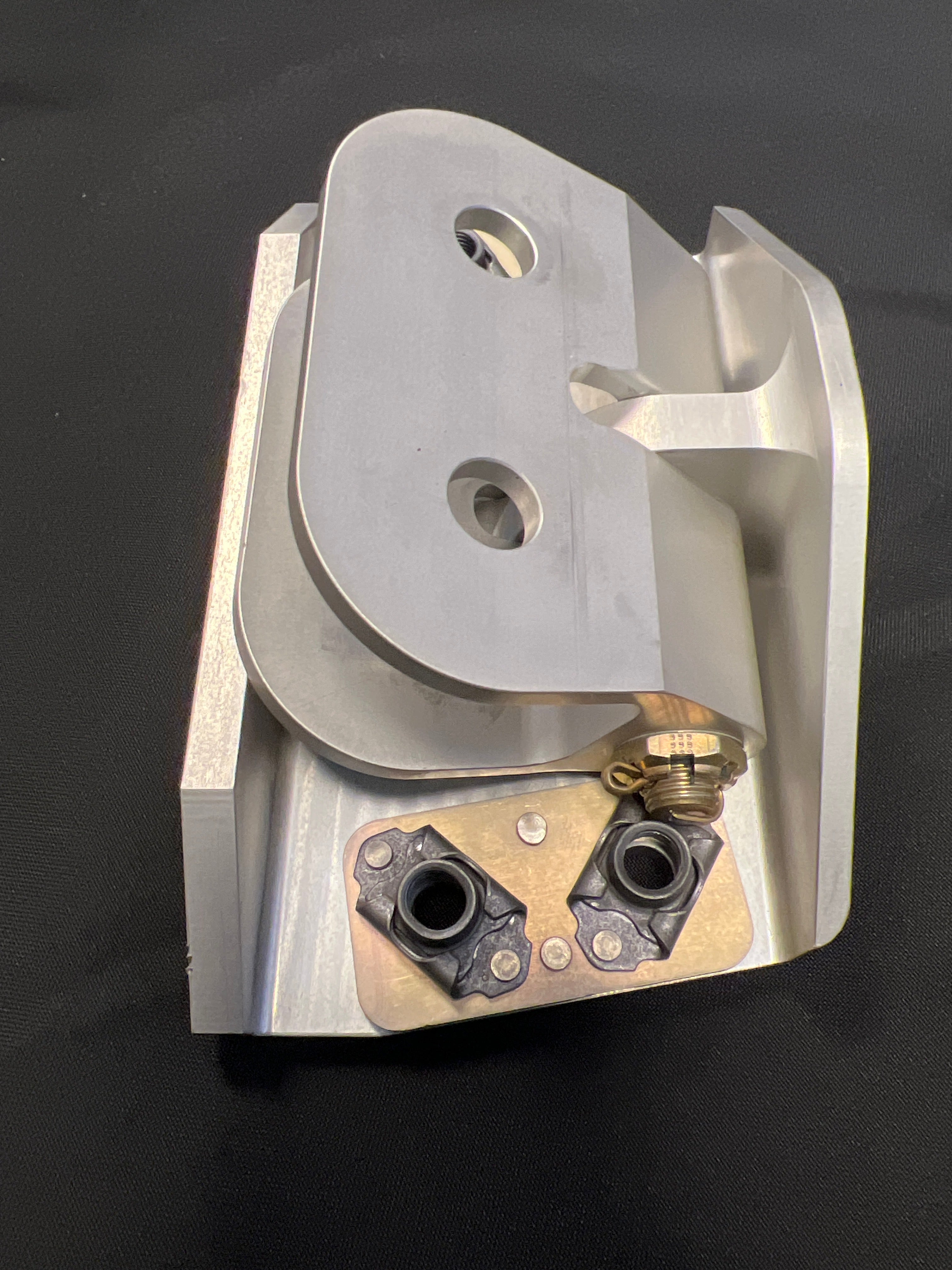 Cirrus SR-22 Upper Gear Attach w / Strut End Upper Fitting P/N 16947-001