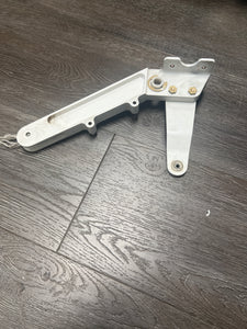 Inboard/Outboard Flap Hinge, P/N 28956-001 & P/N 16818-003.
