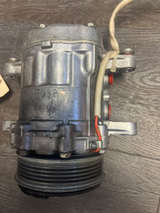 AC Compressor Assy 28V P/N 21119-304