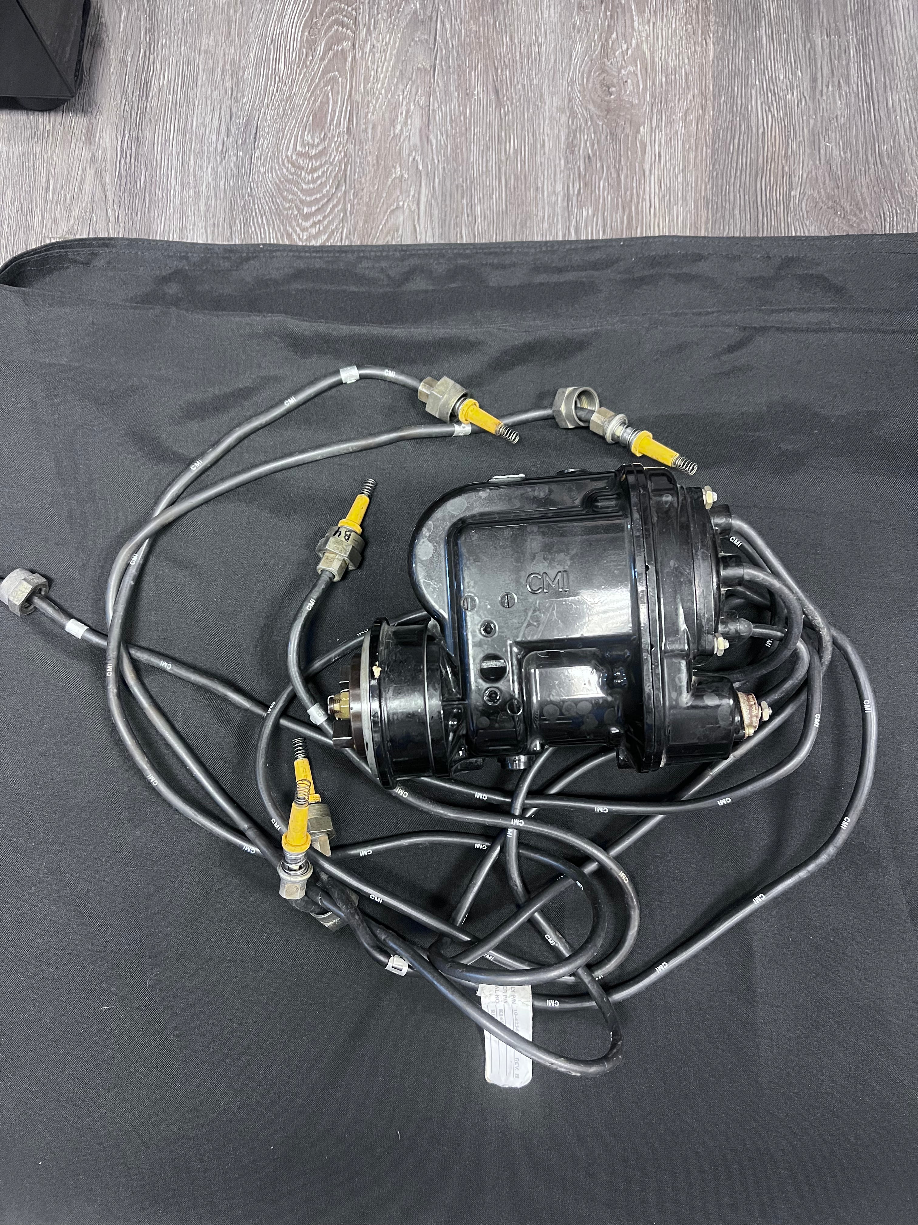 Unpressurized Magneto PN 10-423684-1