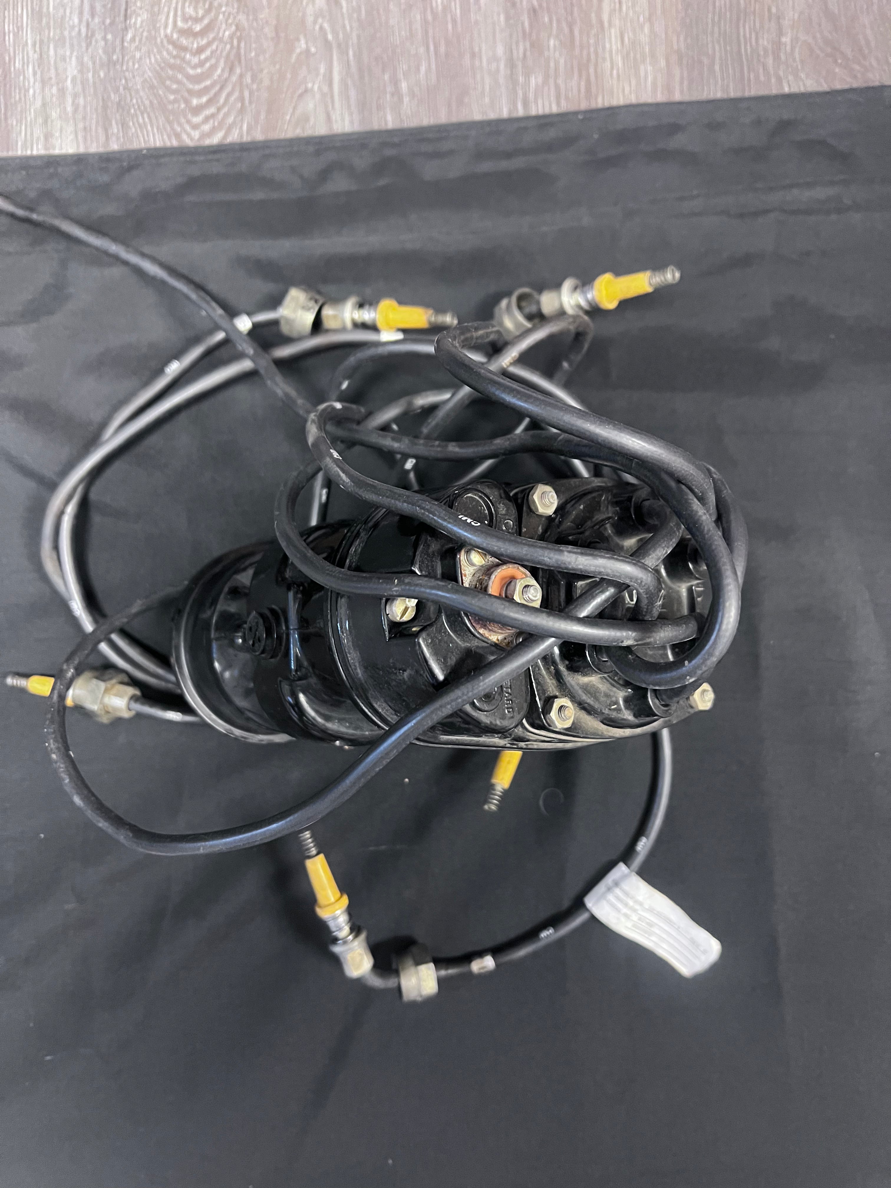 Unpressurized Magneto PN 10-423684-1